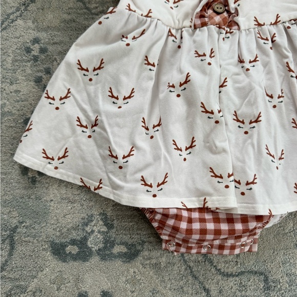Christmas reindeer romper - Picture 2 of 5